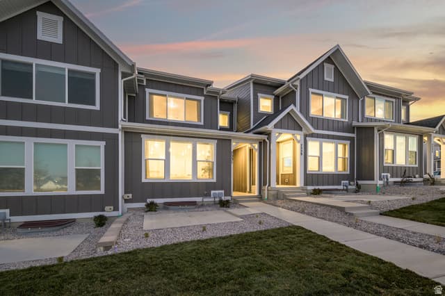 1648 W VIOLA LN #3031 - Photo 1